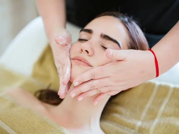 Professional Facials Facial Massage & Circulation Support